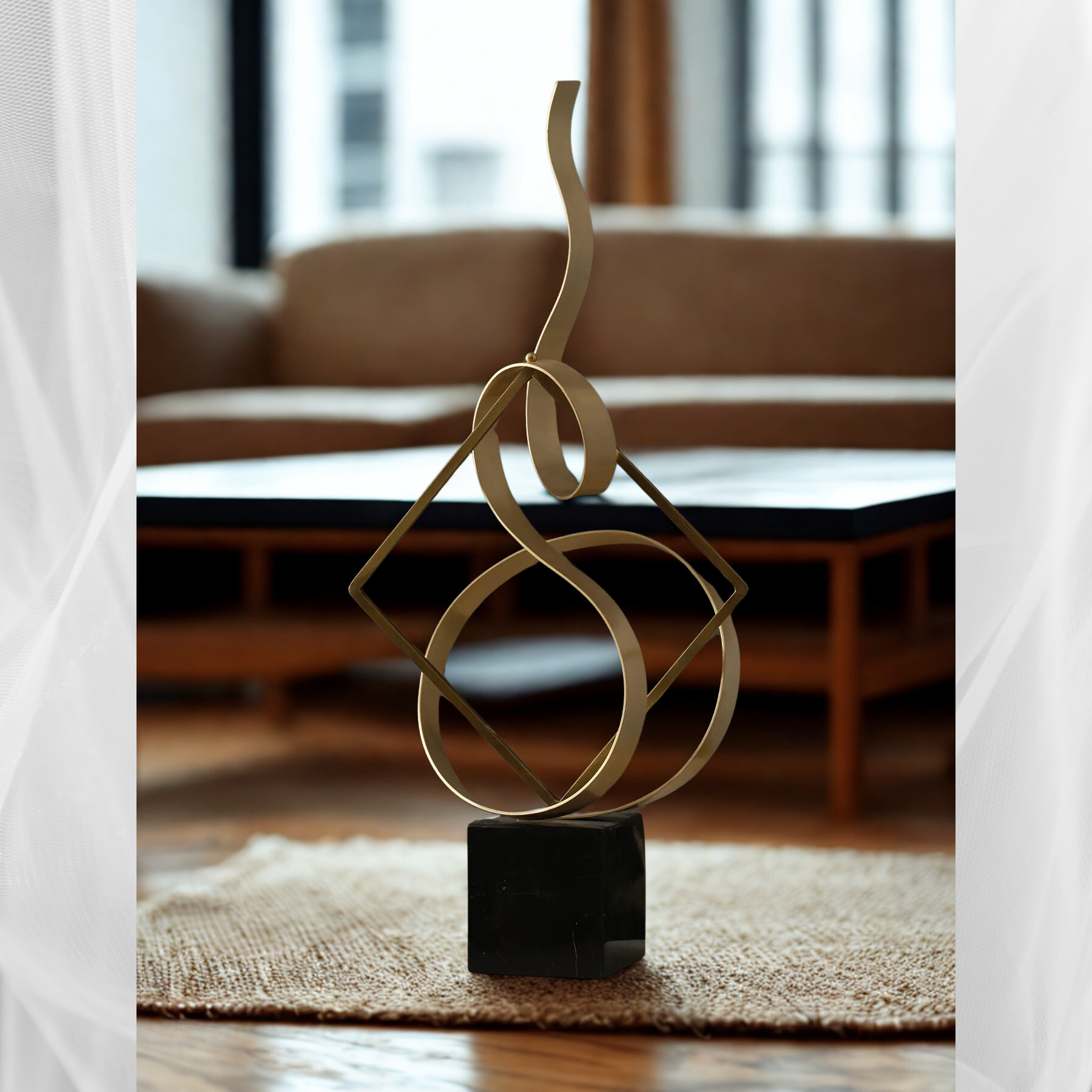Abstract Geometric Sculpture – Standard