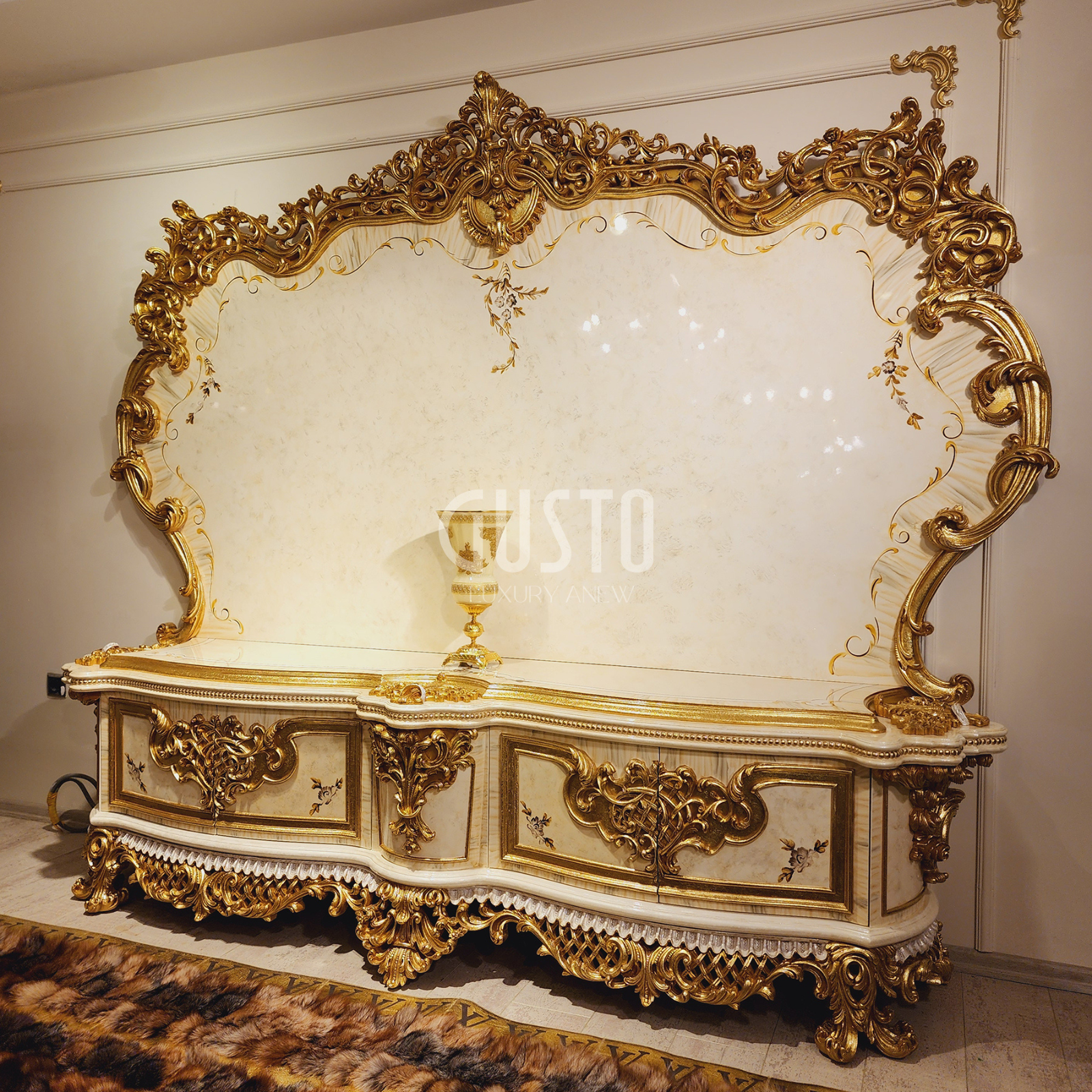 Palazzo Classic Living Room Set