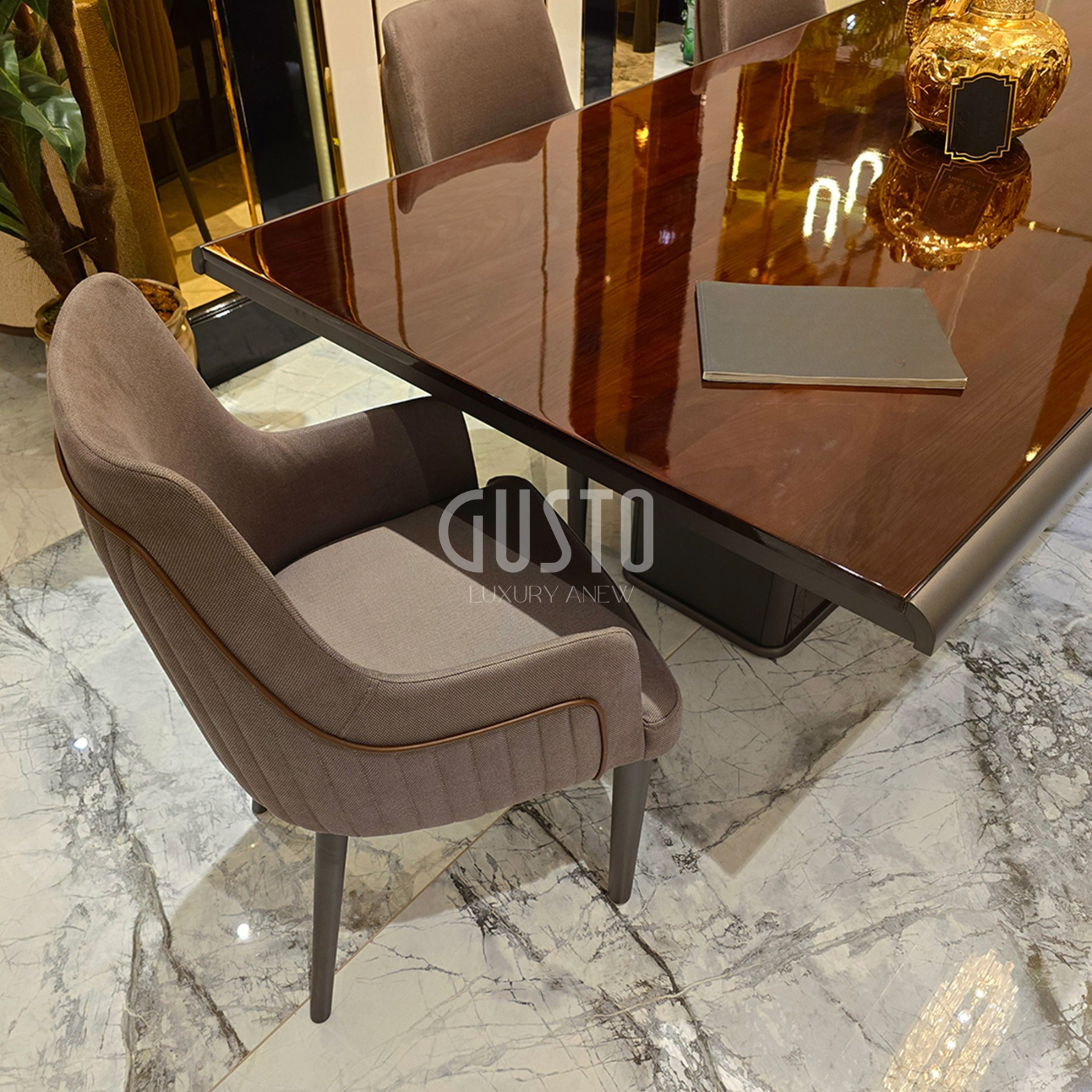 Bellagio Modern Luxury Dining Set