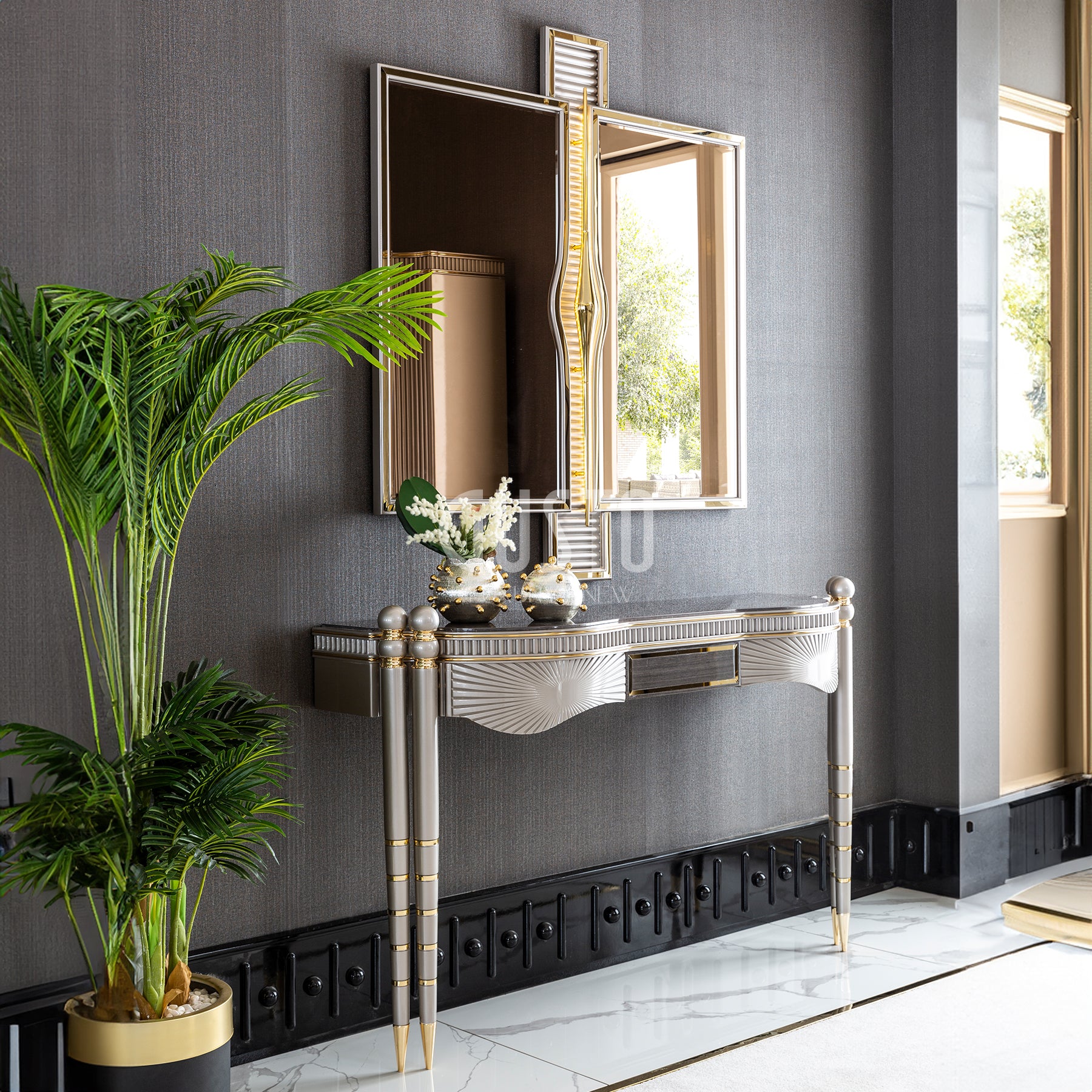 Regalia Luxe Console with Mirror – Elegant Entryway Statement