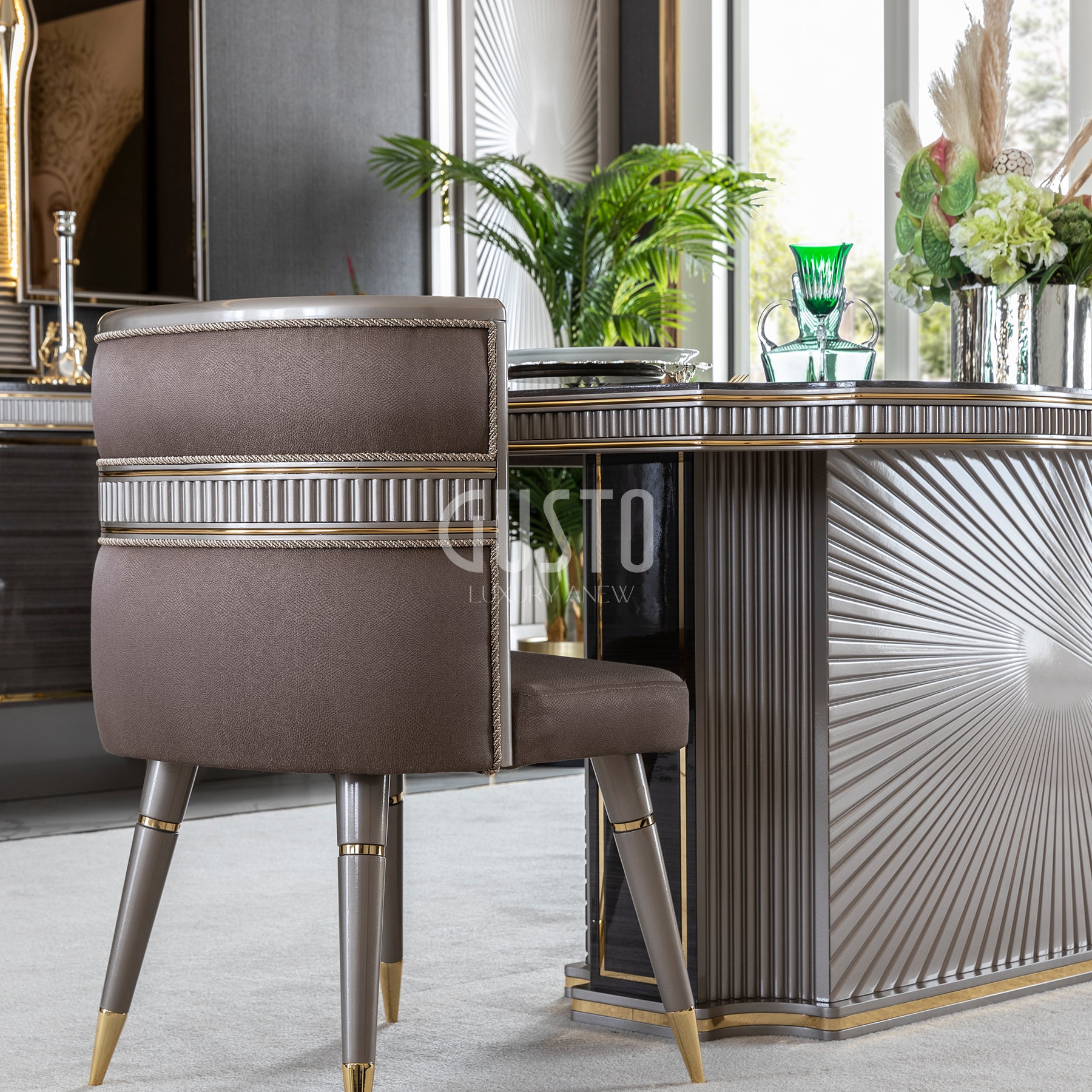 Regalia Luxe Dining Set – Opulent Detailing & Timeless Elegance