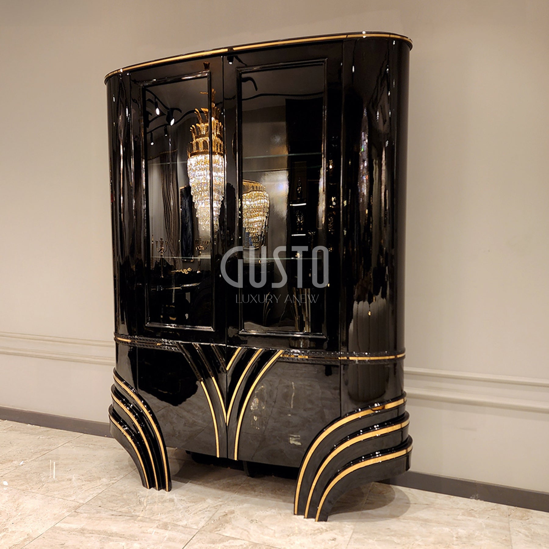 Bellissimo Showcase – Curved Grandeur in Black & Gold