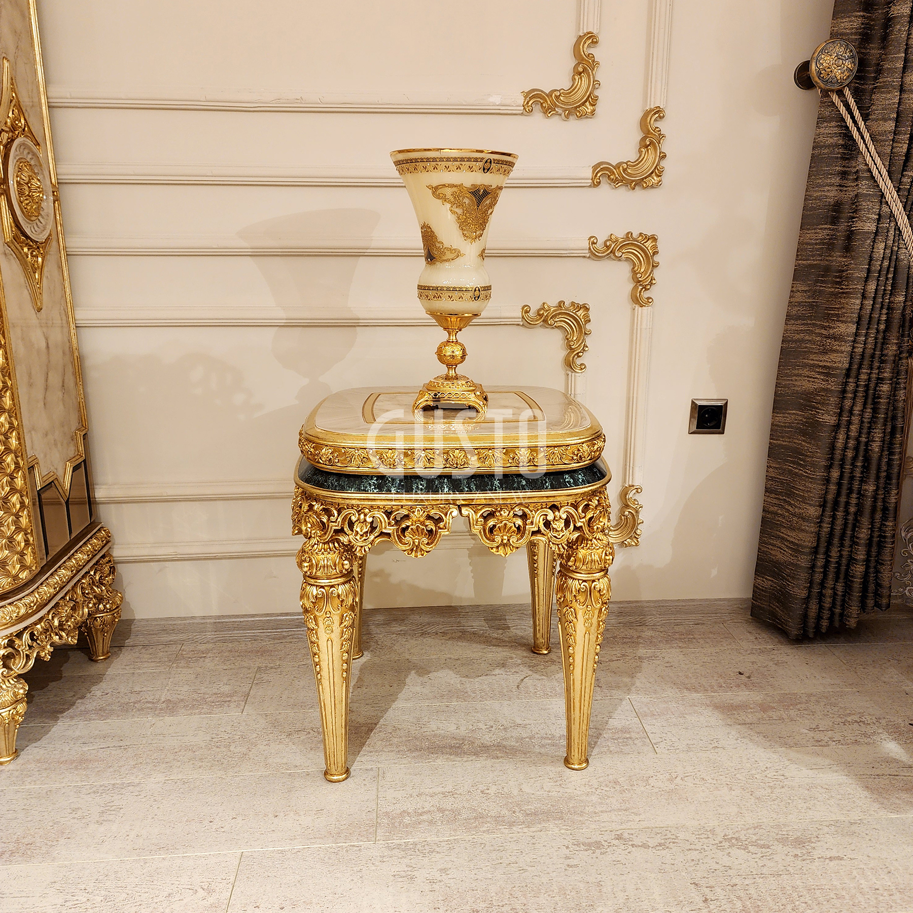 Valencia Imperial Living Room Set