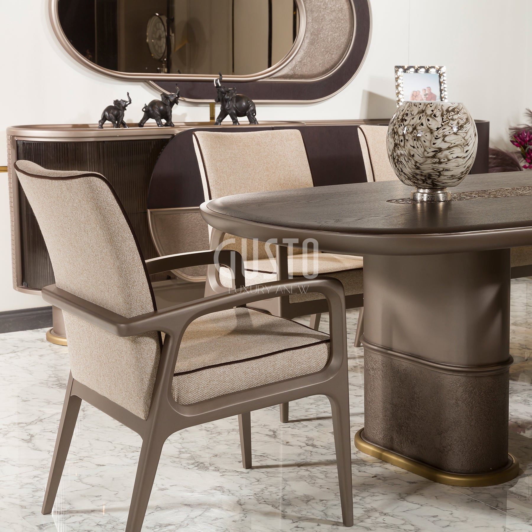 Valenza Modern Luxury Dining Set